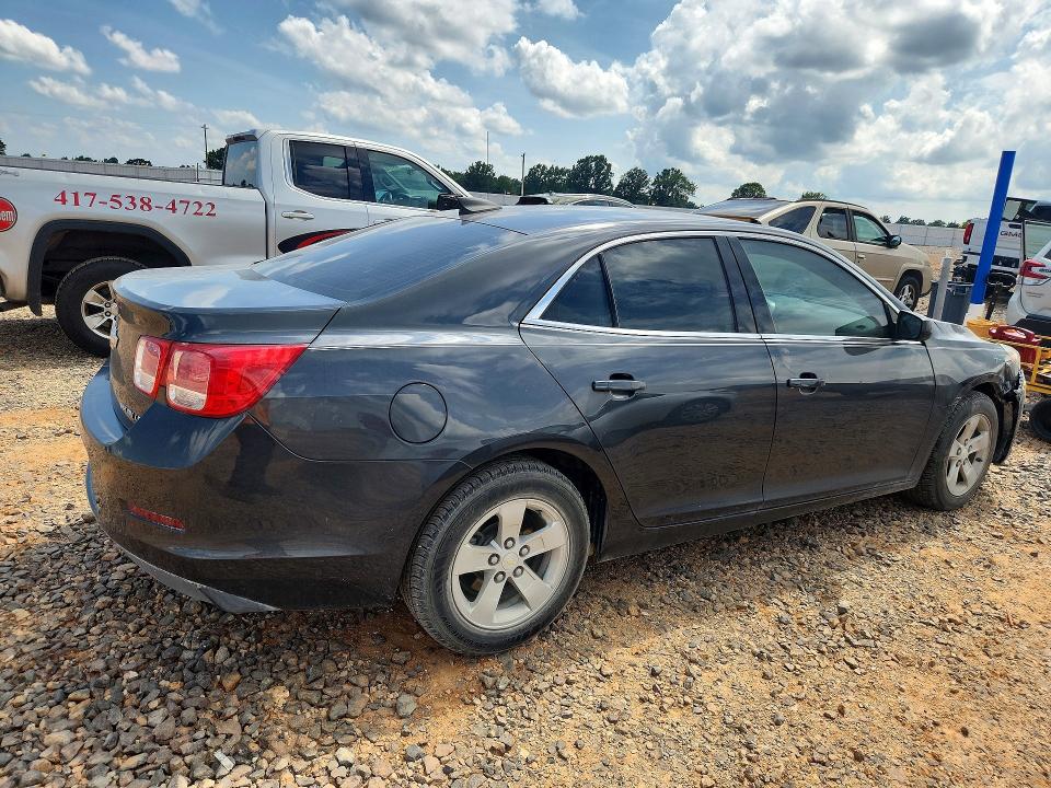Photo 3 from auction – 2015 CHEVROLET MALIBU with VIN 1G11A5SL4FF109226
