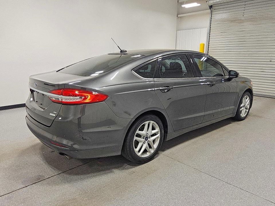 Photo 3 from auction – 2017 FORD FUSION with VIN 3FA6P0HD0HR311913