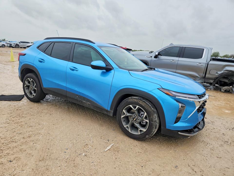 Photo 4 from auction – 2026 CHEVROLET TRAX with VIN KL77LHEP8TC042569