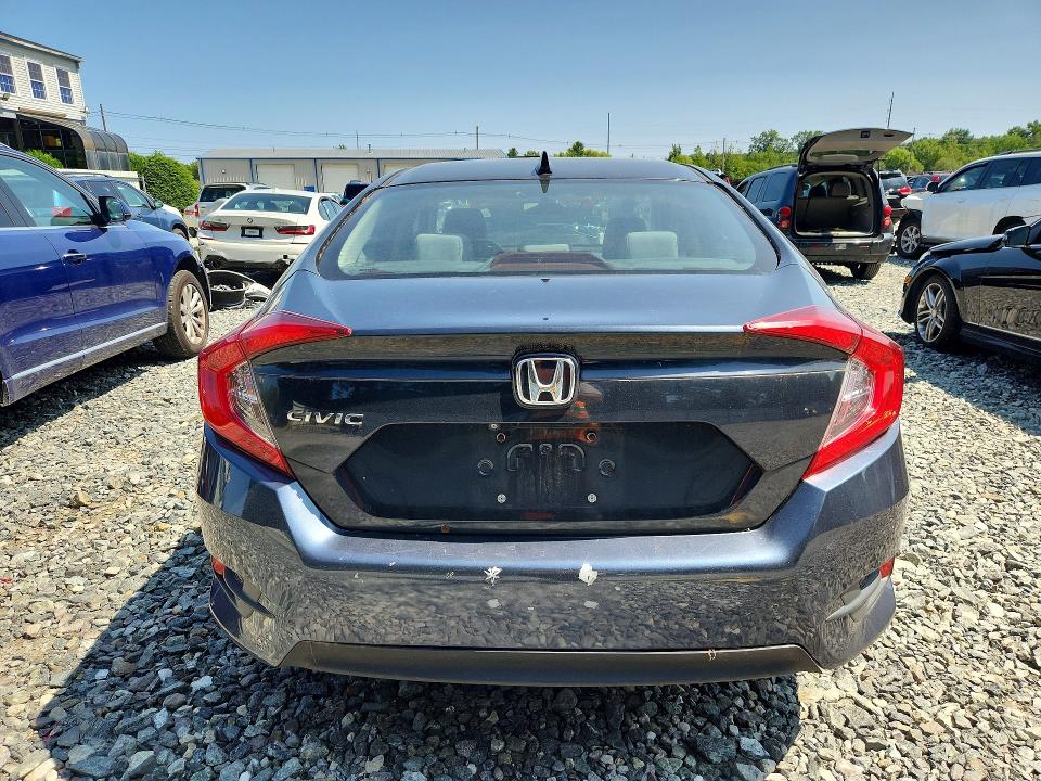 صورة رقم 6 من المزاد - 2017 HONDA CIVIC مع VIN 19XFC2F70HE230223