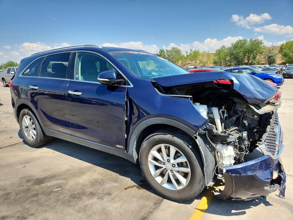 Photo 4 from auction – 2016 KIA SORENTO with VIN 5XYPGDA37GG063711