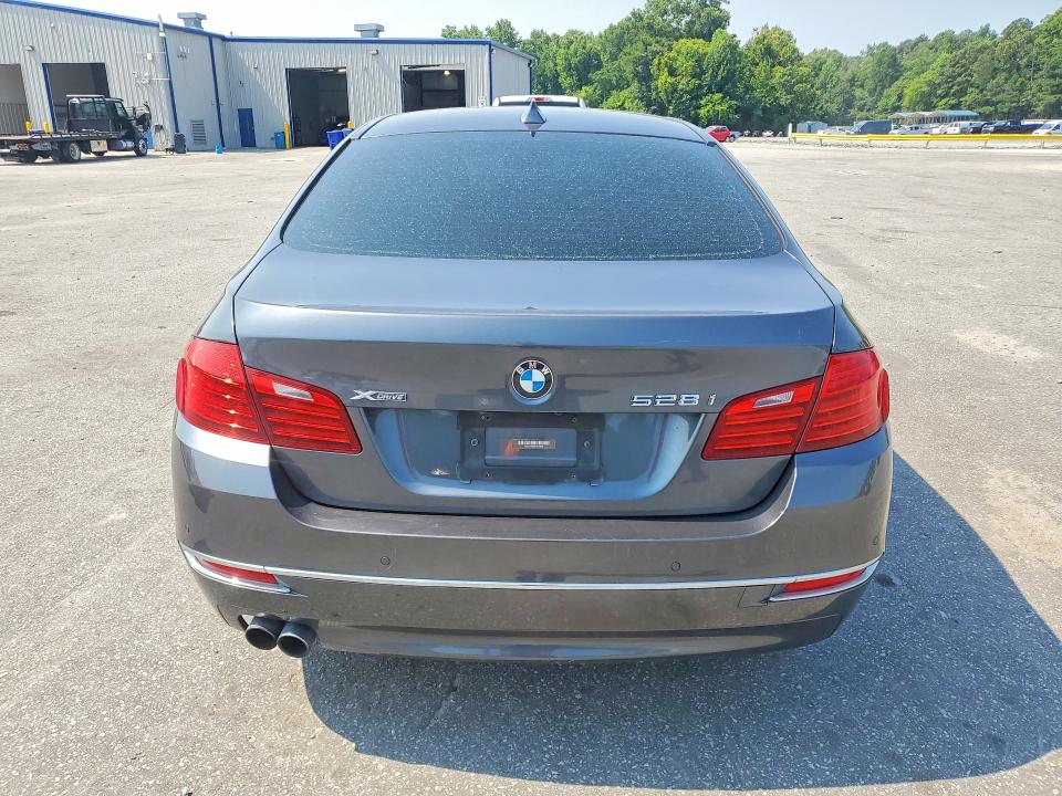 Photo 6 from auction – 2016 BMW 528 with VIN WBA5A7C52GG643628