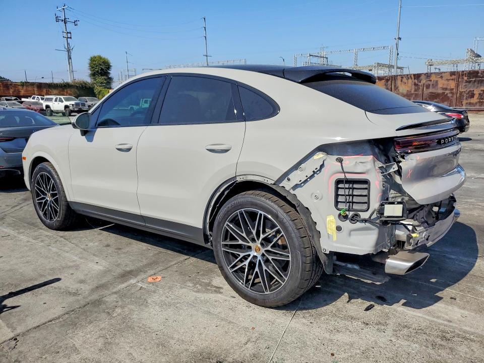 Photo 2 from auction – 2024 PORSCHE CAYENNE with VIN WP1BA2AY7RDA52218