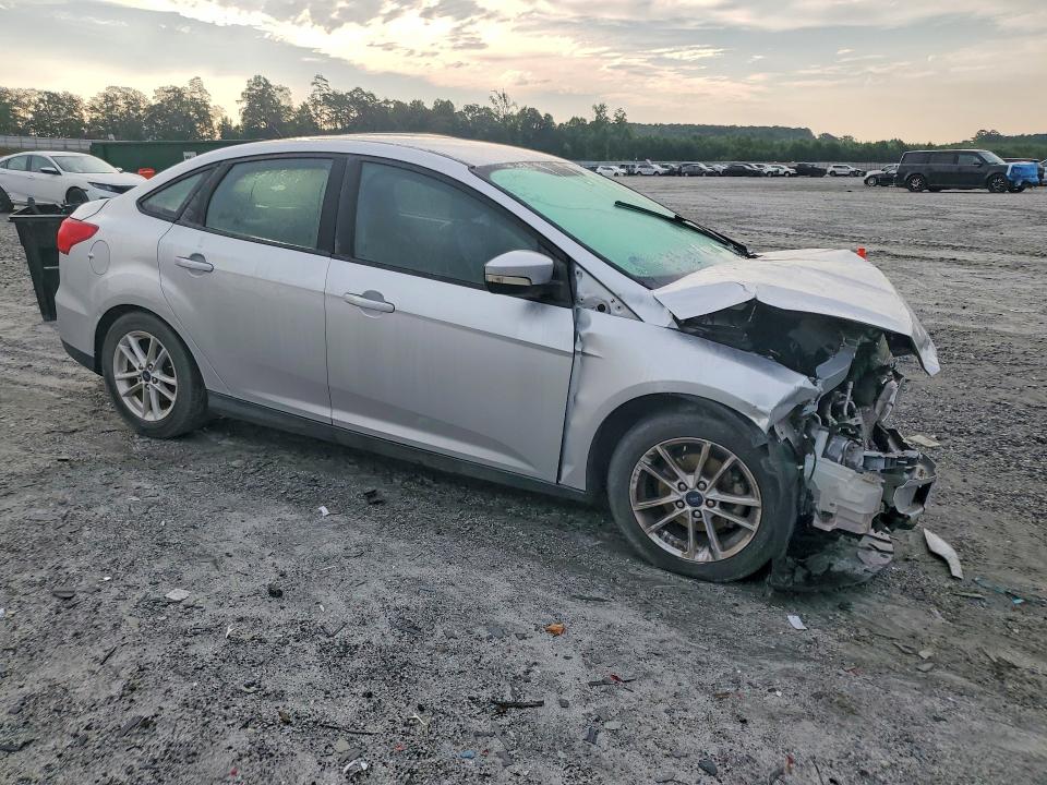 Photo 4 from auction – 2016 FORD FOCUS with VIN 1FADP3F26GL376160
