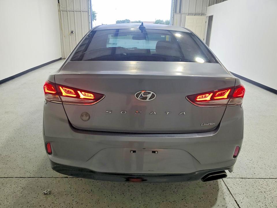 Photo 6 from auction – 2018 HYUNDAI SONATA with VIN 5NPE34AF3JH656673