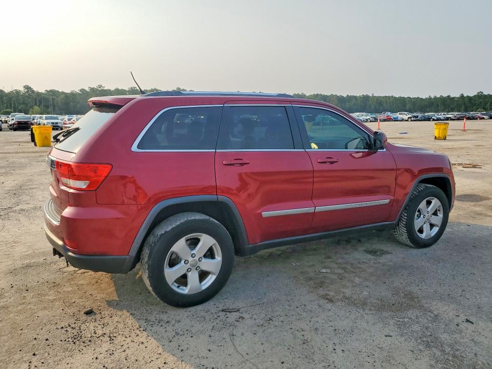 Photo 3 from auction – 2013 JEEP GRAND CHEROKEE with VIN 1C4RJFAG0DC545154