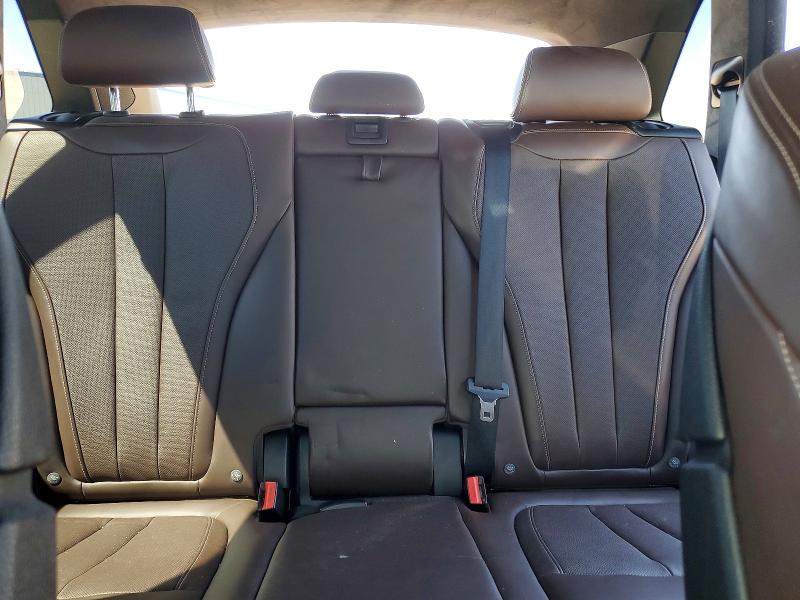 صورة رقم 10 من المزاد - 2018 BMW X5 مع VIN 5UXKR0C55J0Y05871