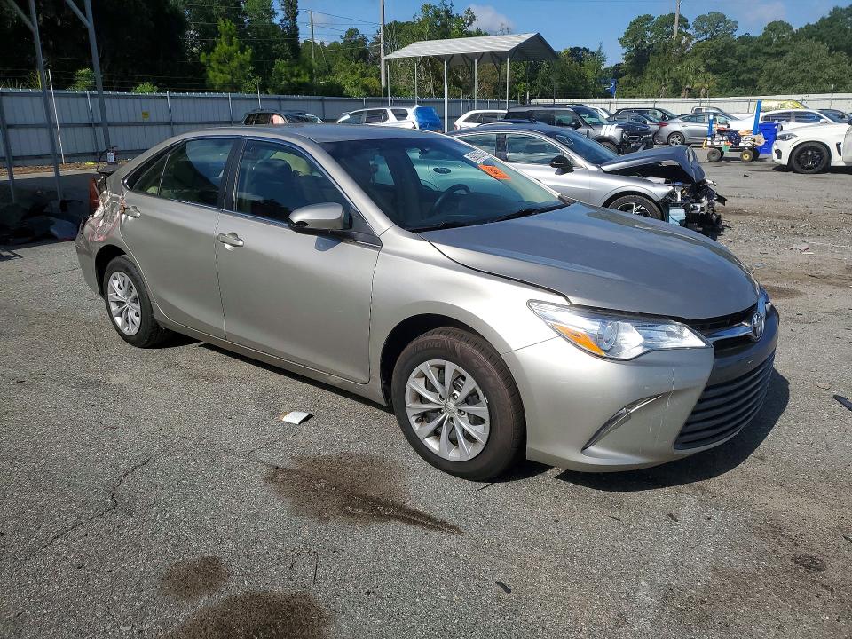 Photo 4 from auction – 2017 TOYOTA CAMRY with VIN 4T1BF1FK6HU775070