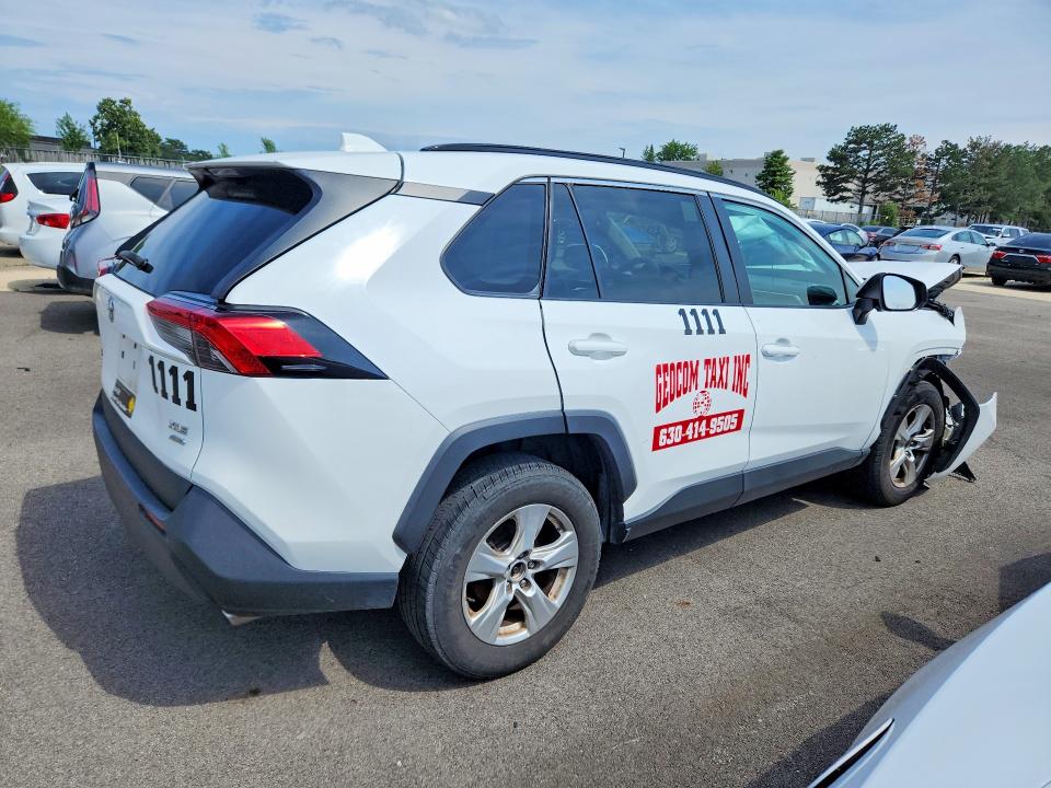 Photo 3 from auction – 2020 TOYOTA RAV4 with VIN 2T3P1RFV7LC103159