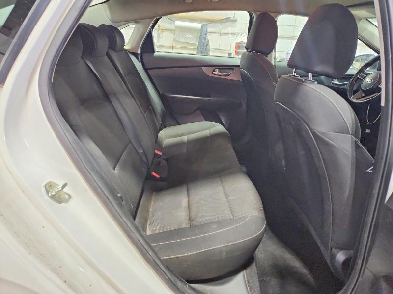 Photo 10 from auction – 2019 KIA FORTE with VIN 3KPF24AD6KE101602