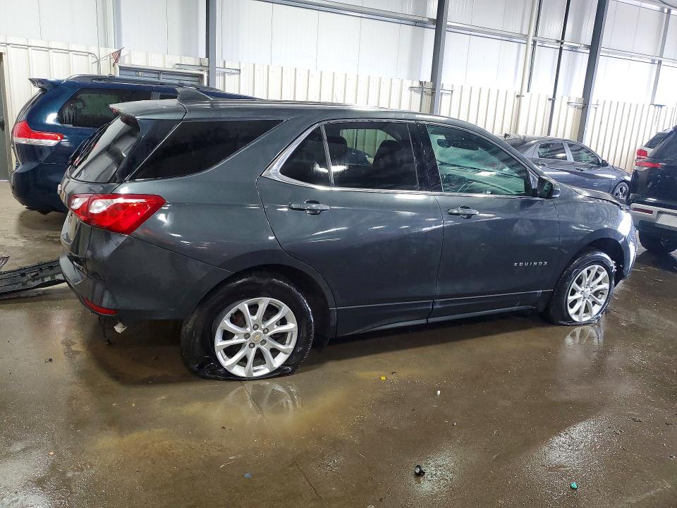 Photo 3 from auction – 2020 CHEVROLET EQUINOX with VIN 2GNAXUEV5L6132055