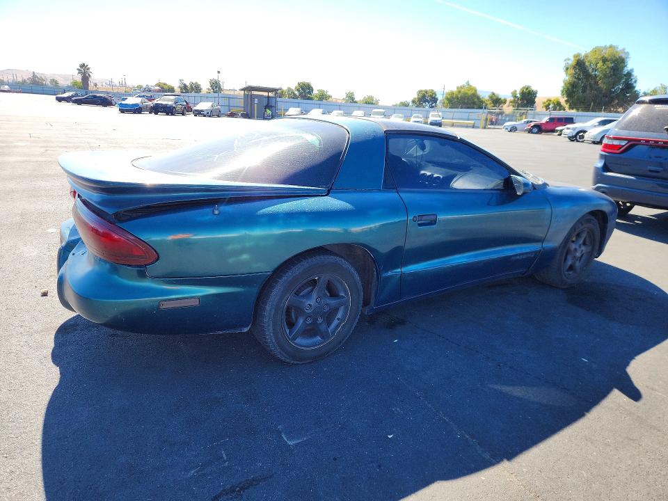 Photo 3 from auction – 1997 PONTIAC FIREBIRD with VIN 2G2FS22K3V2203442