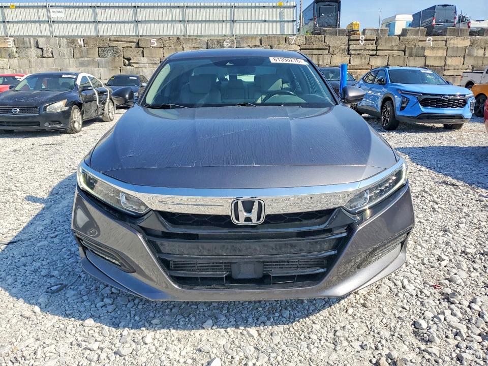 Photo 5 from auction – 2018 HONDA ACCORD 4D with VIN 1HGCV2F6XJA004074
