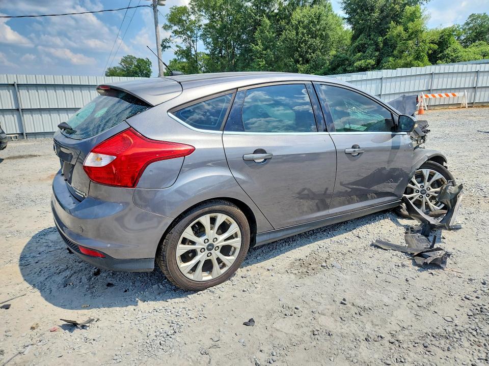 Photo 3 from auction – 2012 FORD FOCUS with VIN 1FAHP3N24CL443397