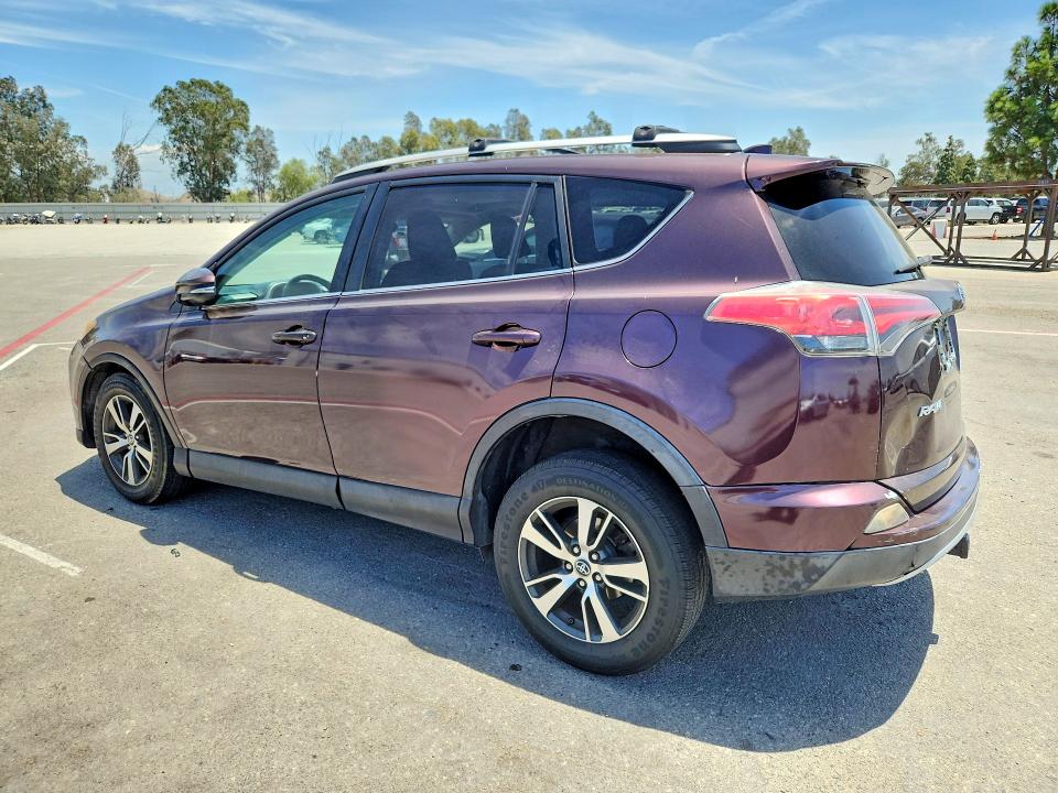 Photo 2 from auction – 2016 TOYOTA RAV4 with VIN 2T3WFREV8GW264171