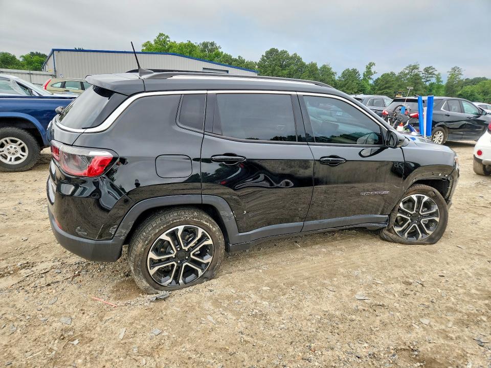 Photo 3 from auction – 2022 JEEP COMPASS with VIN 3C4NJDCB9NT173341