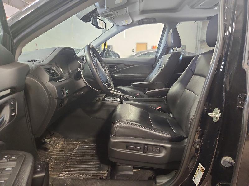 Photo 7 from auction – 2017 HONDA PILOT with VIN 5FNYF6H99HB078488