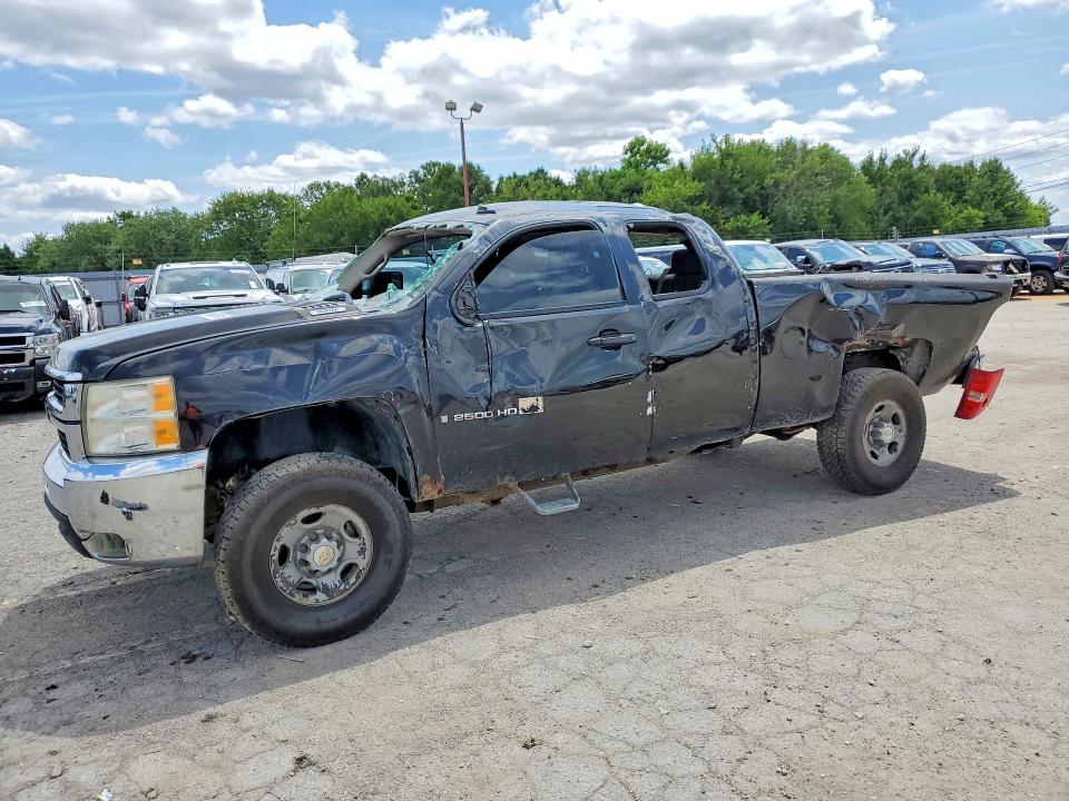 صورة رقم 1 من المزاد - 2007 CHEVROLET SILVERADO مع VIN 1GCHK29K37E566020