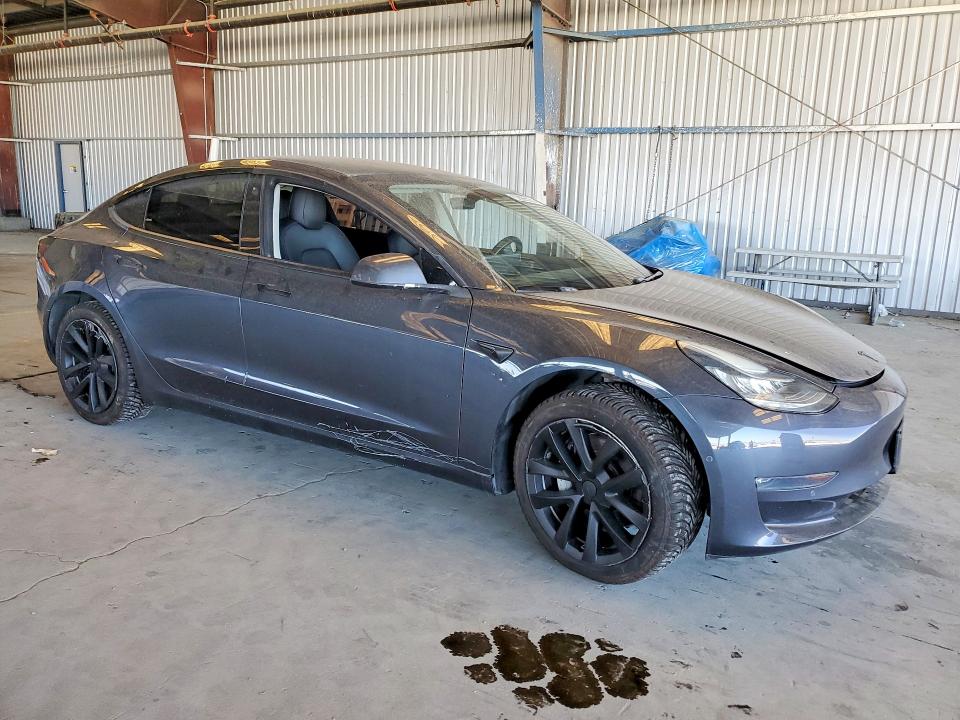 Photo 4 from auction – 2018 TESLA MODEL 3 with VIN 5YJ3E1EA4JF001323