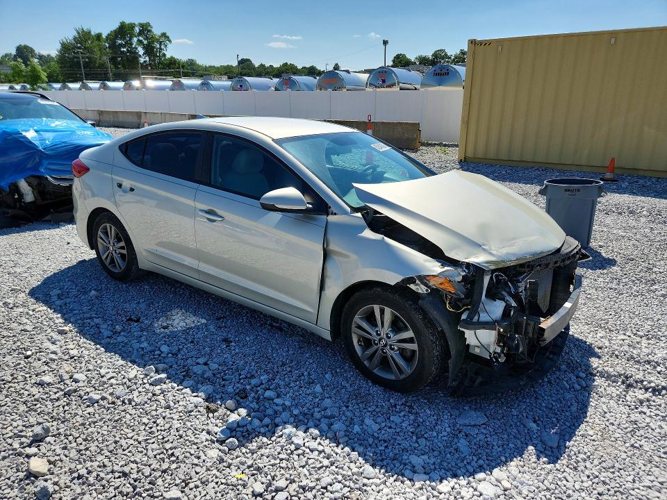 Photo 4 from auction – 2017 HYUNDAI ELANTRA with VIN 5NPD84LF2HH087576