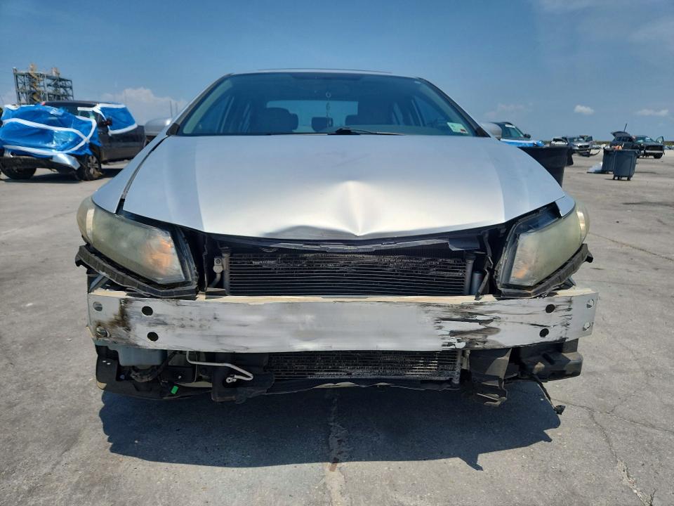 Photo 5 from auction – 2015 HONDA CIVIC with VIN 2HGFB2F98FH516232