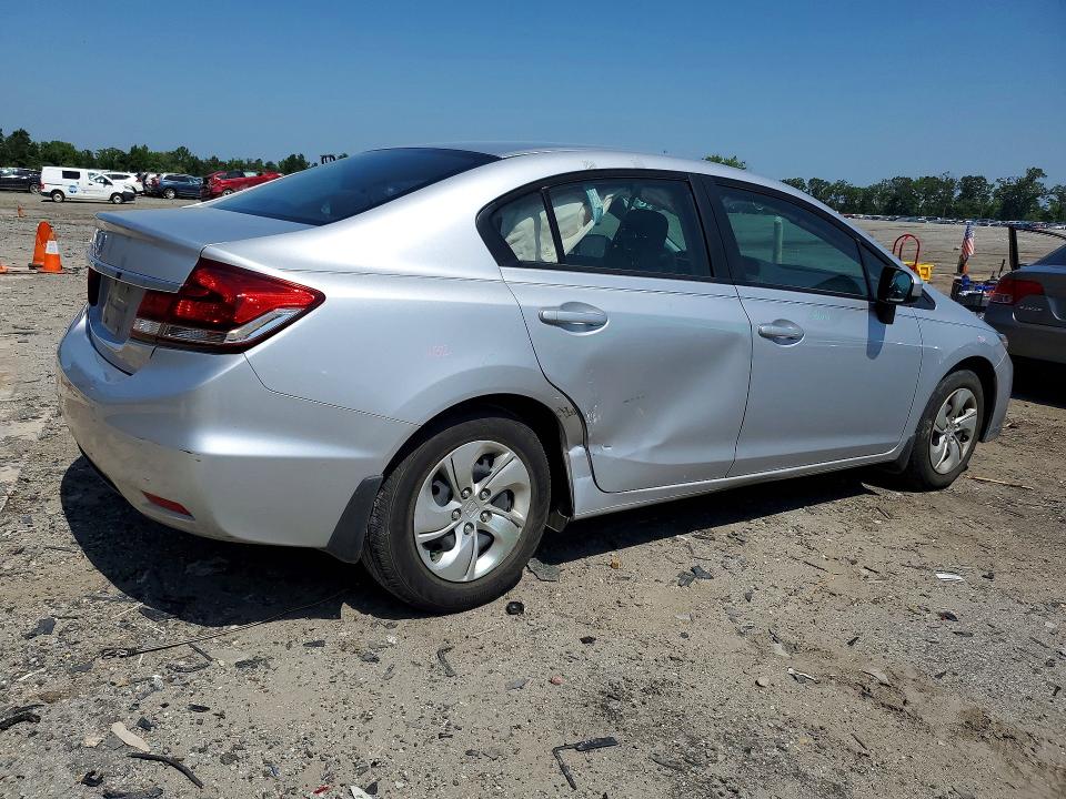 Photo 3 from auction – 2015 HONDA CIVIC with VIN 2HGFB2F57FH546559