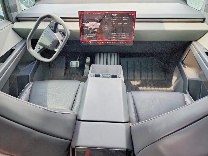 Photo 8 from auction – 2024 TESLA CYBERTRUCK with VIN 7G2CEHED5RA021539