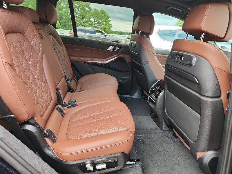Photo 11 from auction – 2024 BMW X7 with VIN 5UX23EM04R9V25108