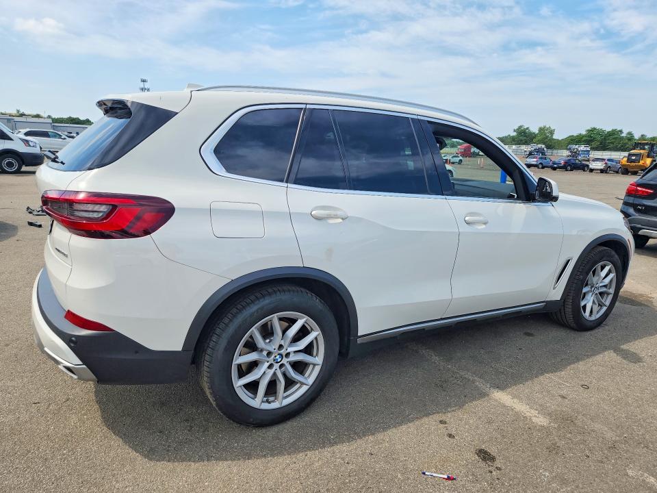 Photo 3 from auction – 2023 BMW X5 with VIN 5UXCR6C05P9P34901