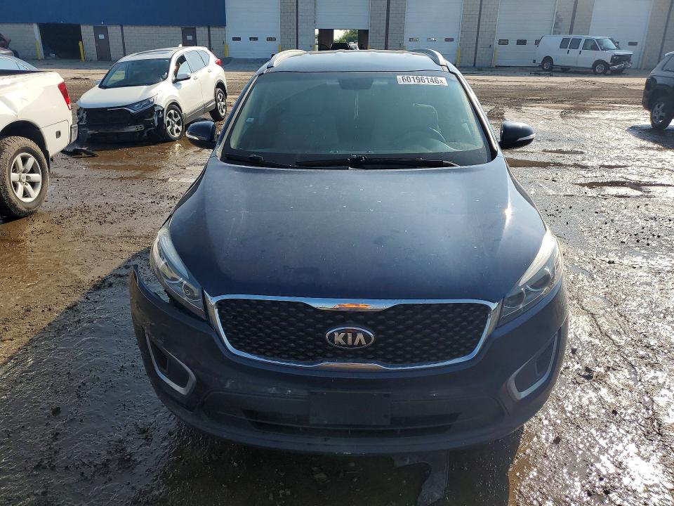 Photo 5 from auction – 2017 KIA SORENTO with VIN 5XYPGDA34HG201741