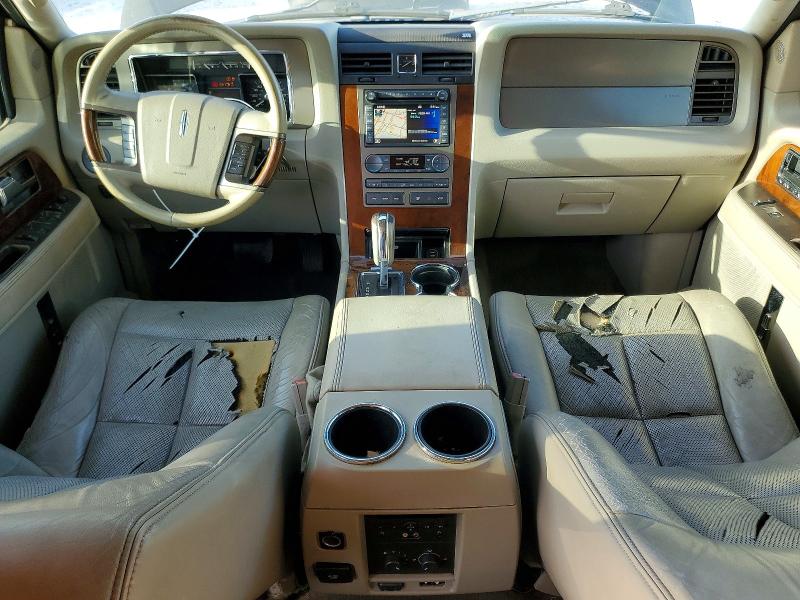 Photo 8 from auction – 2012 LINCOLN NAVIGATOR with VIN 5LMJJ3H51CEL05655