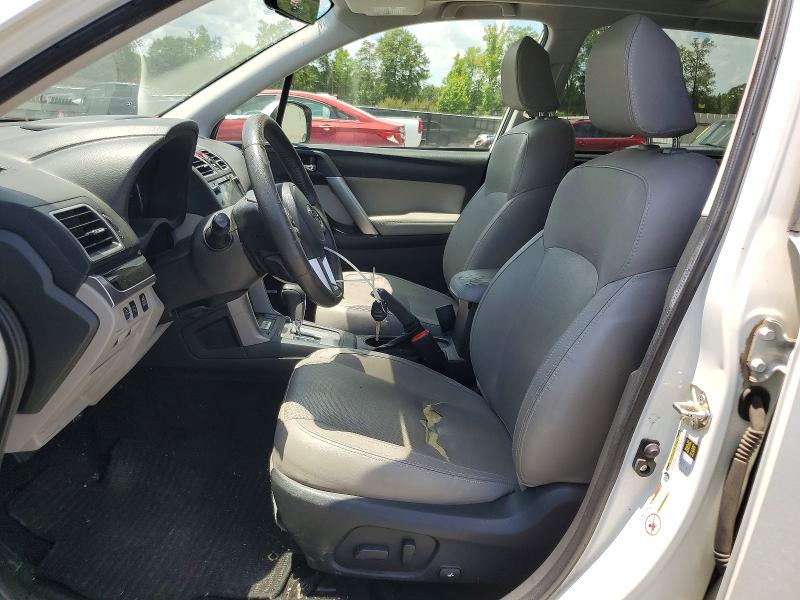 Photo 7 from auction – 2017 SUBARU FORESTER with VIN JF2SJALC7HH572151