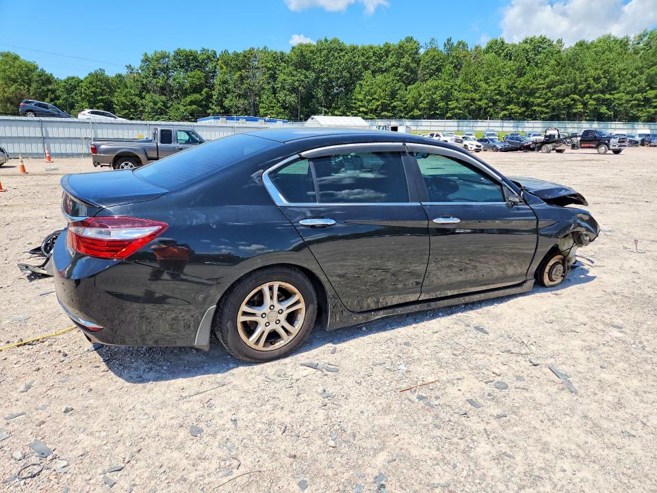 Photo 3 from auction – 2017 HONDA ACCORD with VIN 1HGCR2F59HA100784