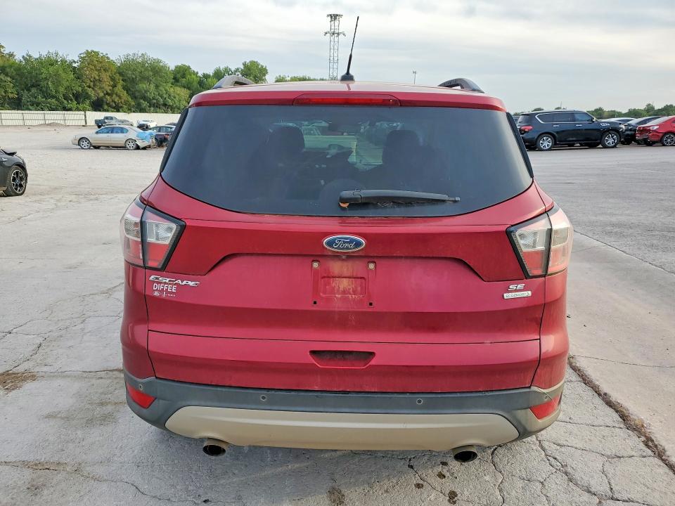 Photo 6 from auction – 2017 FORD ESCAPE with VIN 1FMCU0GD5HUC27209