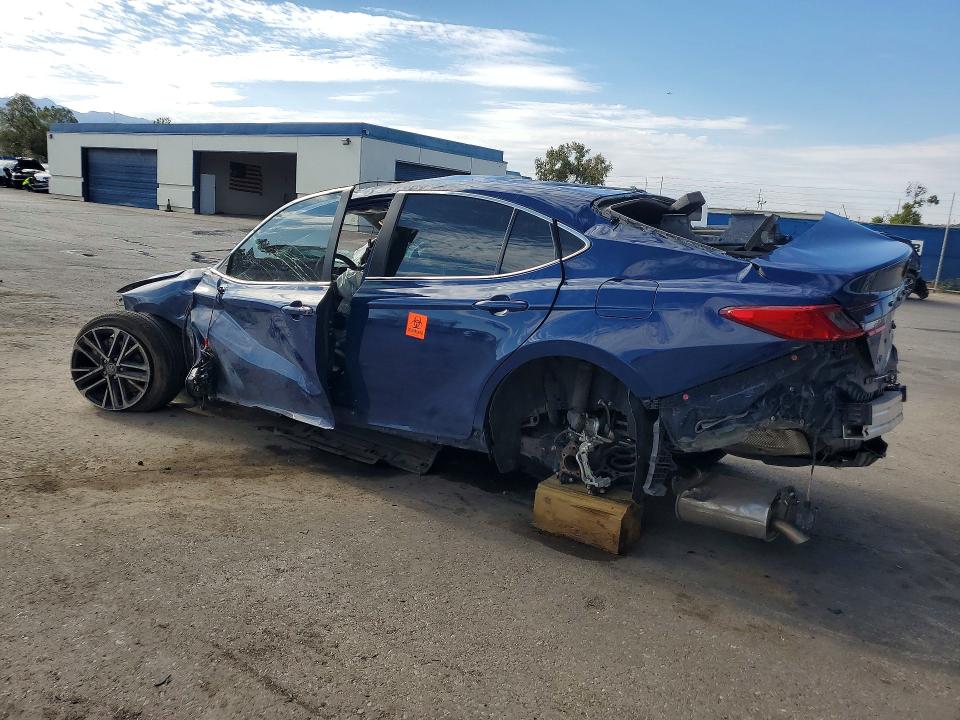Photo 2 from auction – 2025 TOYOTA CAMRY with VIN 4T1DAACK2SU103719
