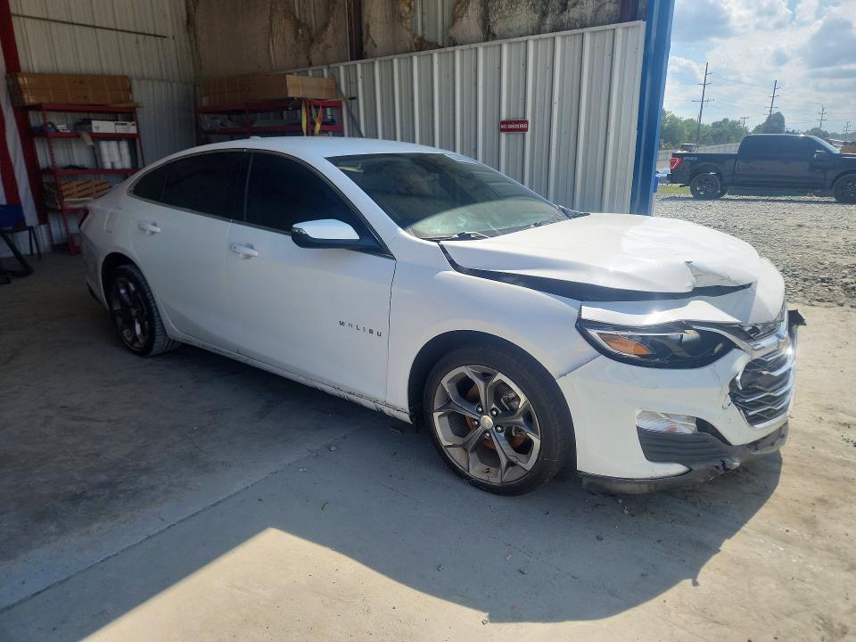 Photo 4 from auction – 2021 CHEVROLET MALIBU with VIN 1G1ZD5ST5MF006324
