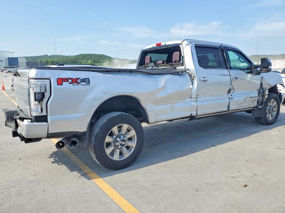 Photo 3 from auction – 2017 FORD F350 with VIN 1FT8W3BT3HEC00315