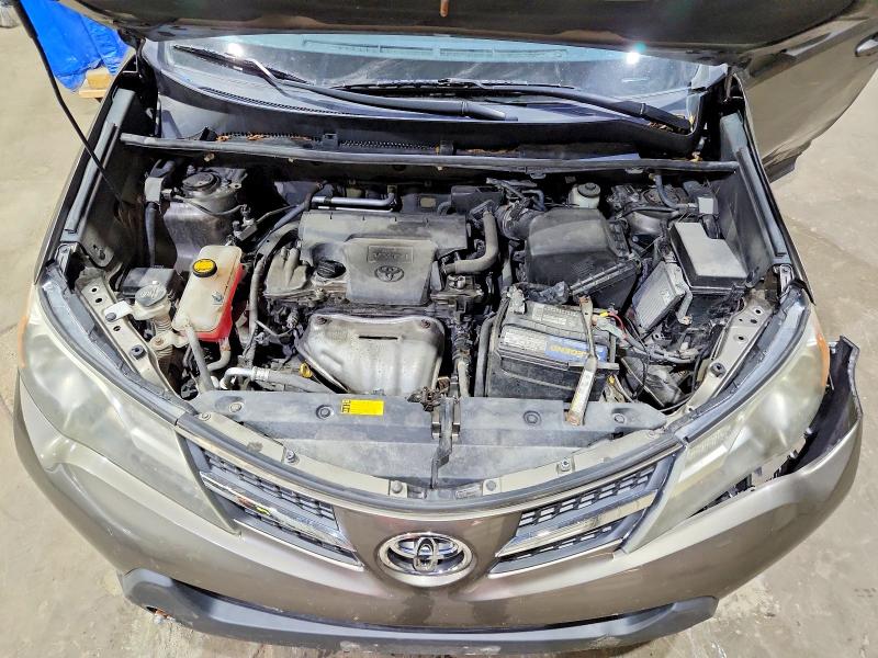 Photo 12 from auction – 2015 TOYOTA RAV4 with VIN 2T3RFREV2FW312176