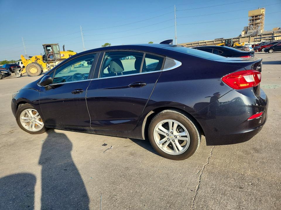 Photo 2 from auction – 2016 CHEVROLET CRUZE with VIN 1G1BE5SM7G7310700