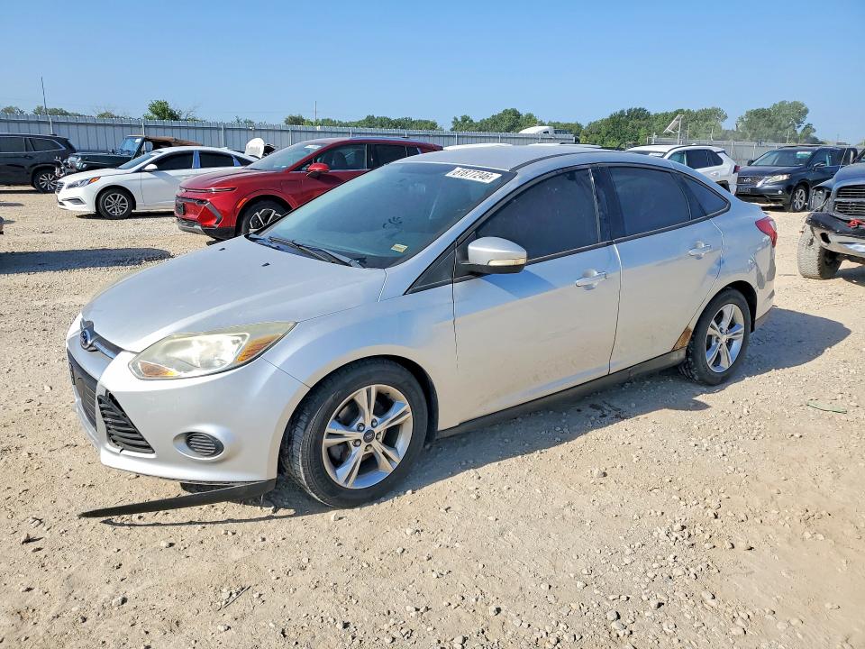FORD FOCUS 2013 with VIN 1FADP3F24DL245613 - Photo from auction