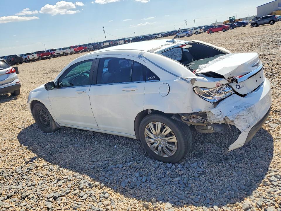 Photo 2 from auction – 2012 CHRYSLER 200 with VIN 1C3CCBAB8CN124707