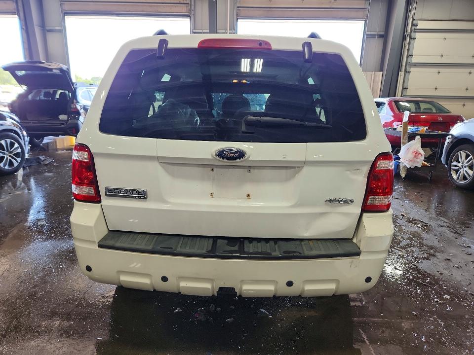 Photo 6 from auction – 2008 FORD ESCAPE with VIN 1FMCU93158KB89721