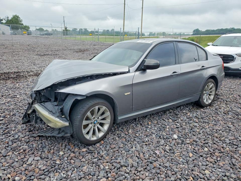 BMW 328 2011 with VIN WBAPK5C56BA994399 - Photo from auction