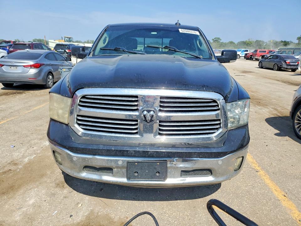 Photo 5 from auction – 2016 RAM 1500 with VIN 3C6RR7LT0GG202037