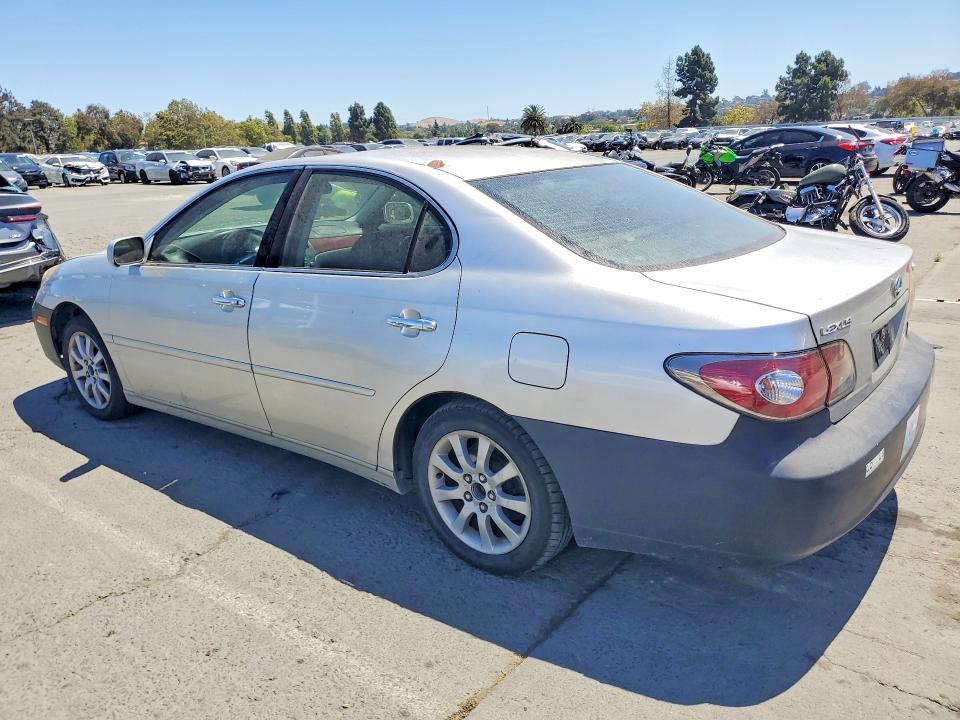 Photo 2 from auction – 2002 LEXUS ES with VIN JTHBF30G520086672