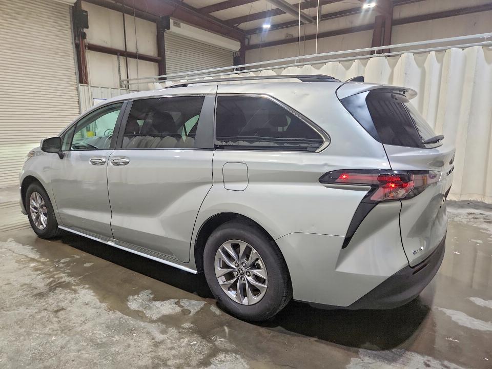 Photo 2 from auction – 2025 TOYOTA SIENNA with VIN 5TDYRKEC1SS260060