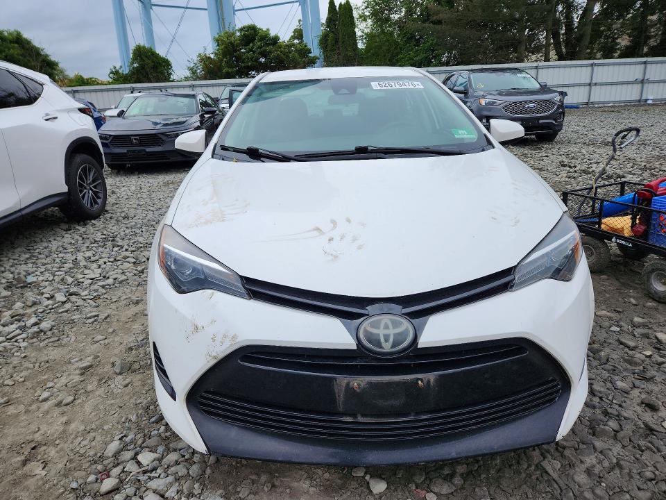 Photo 5 from auction – 2018 TOYOTA COROLLA with VIN 5YFBURHE9JP813958