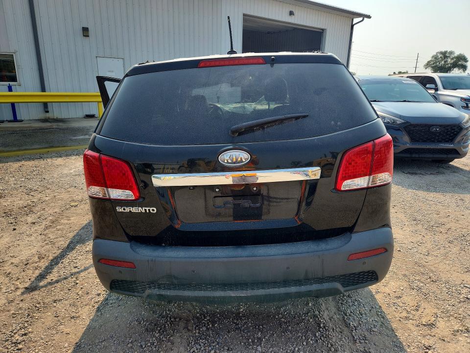 Photo 6 from auction – 2012 KIA SORENTO with VIN 5XYKT3A64CG233298