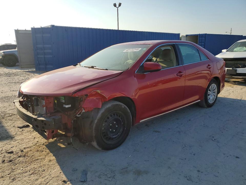 TOYOTA CAMRY 2014 with VIN 4T4BF1FK2ER406577 - Photo from auction