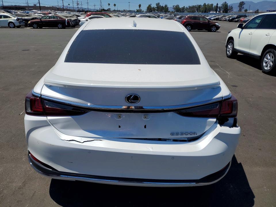 Zdjęcie 6 z aukcji – 2025 LEXUS ES 300H z VIN 58AEA1C11SU073410